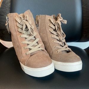Steve Madden LLYNN